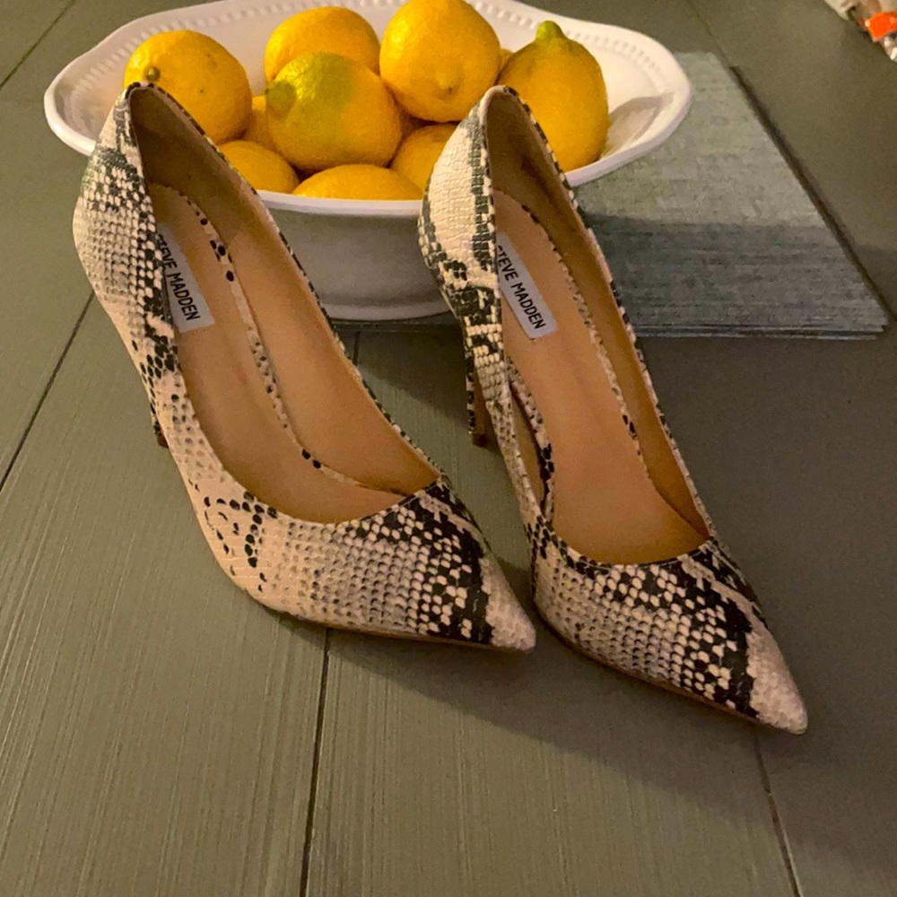 10M Snake Heels